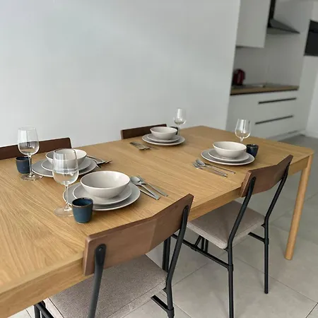 شقة In Ghent, 1br & 1lr With Wifi خنت